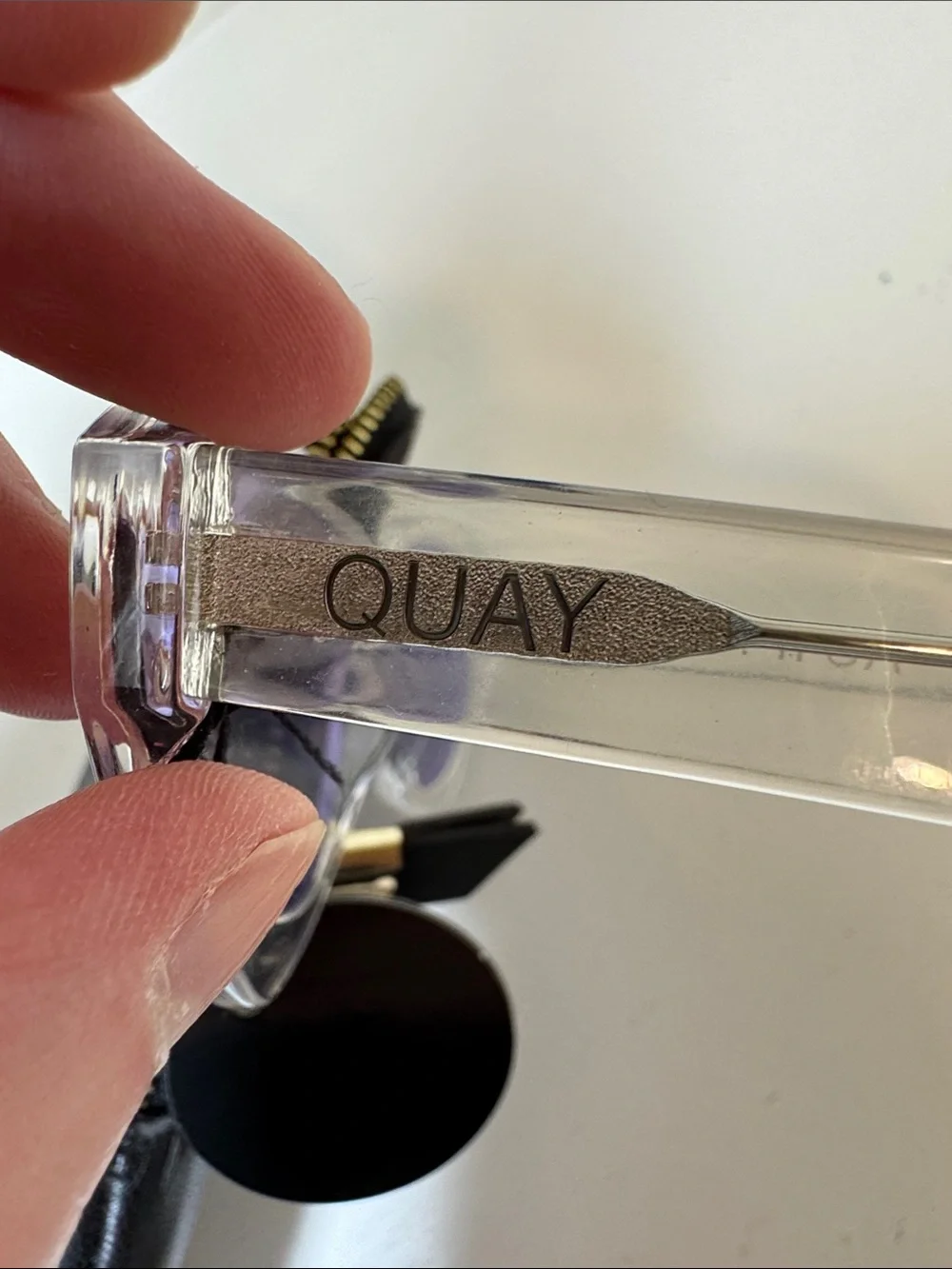 NWT Quay Australia sunglasses with zippered case.